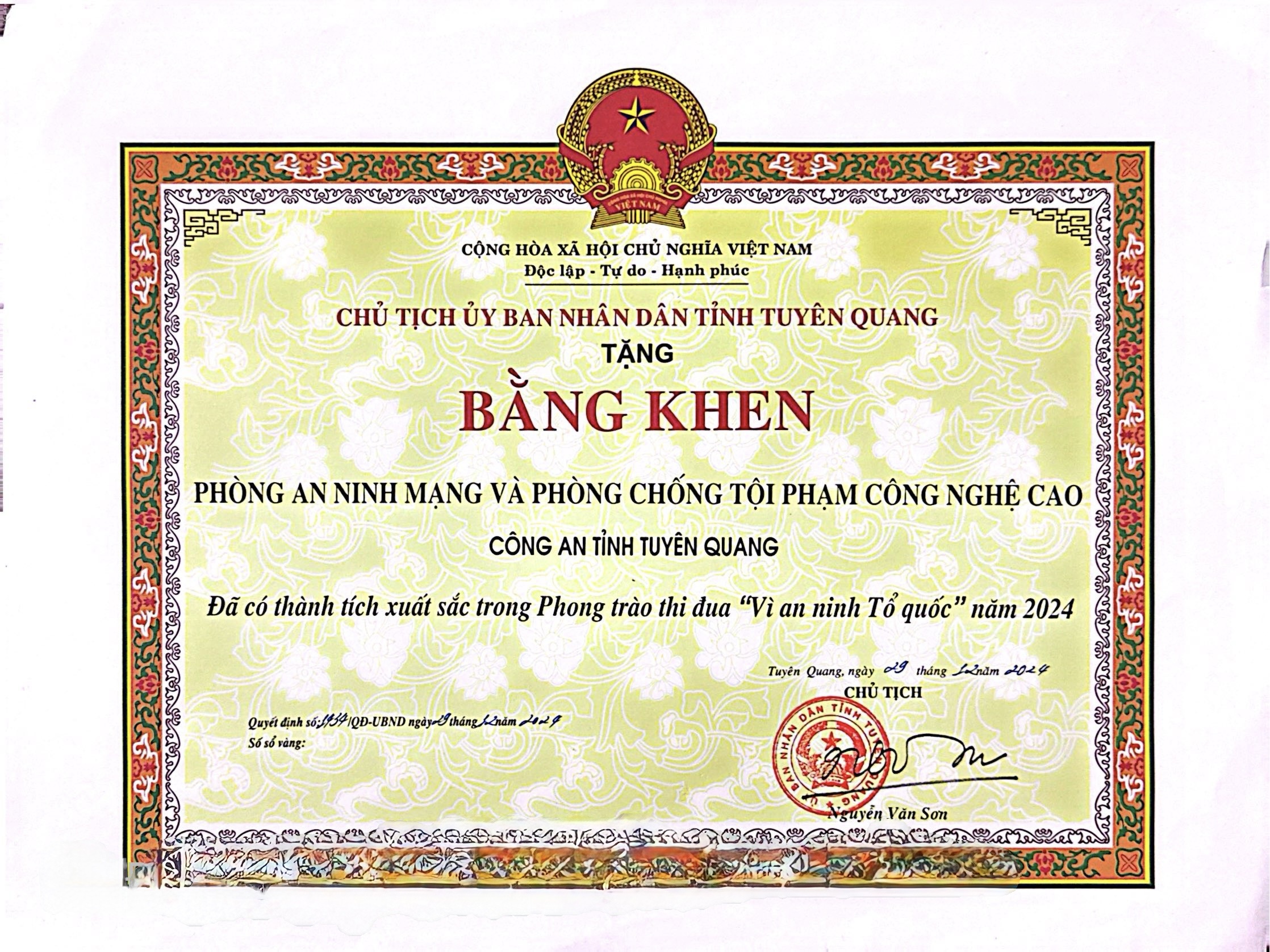 Bằng khen của Chủ tịch UBND tỉnh Tuyên Quang trao tặng 