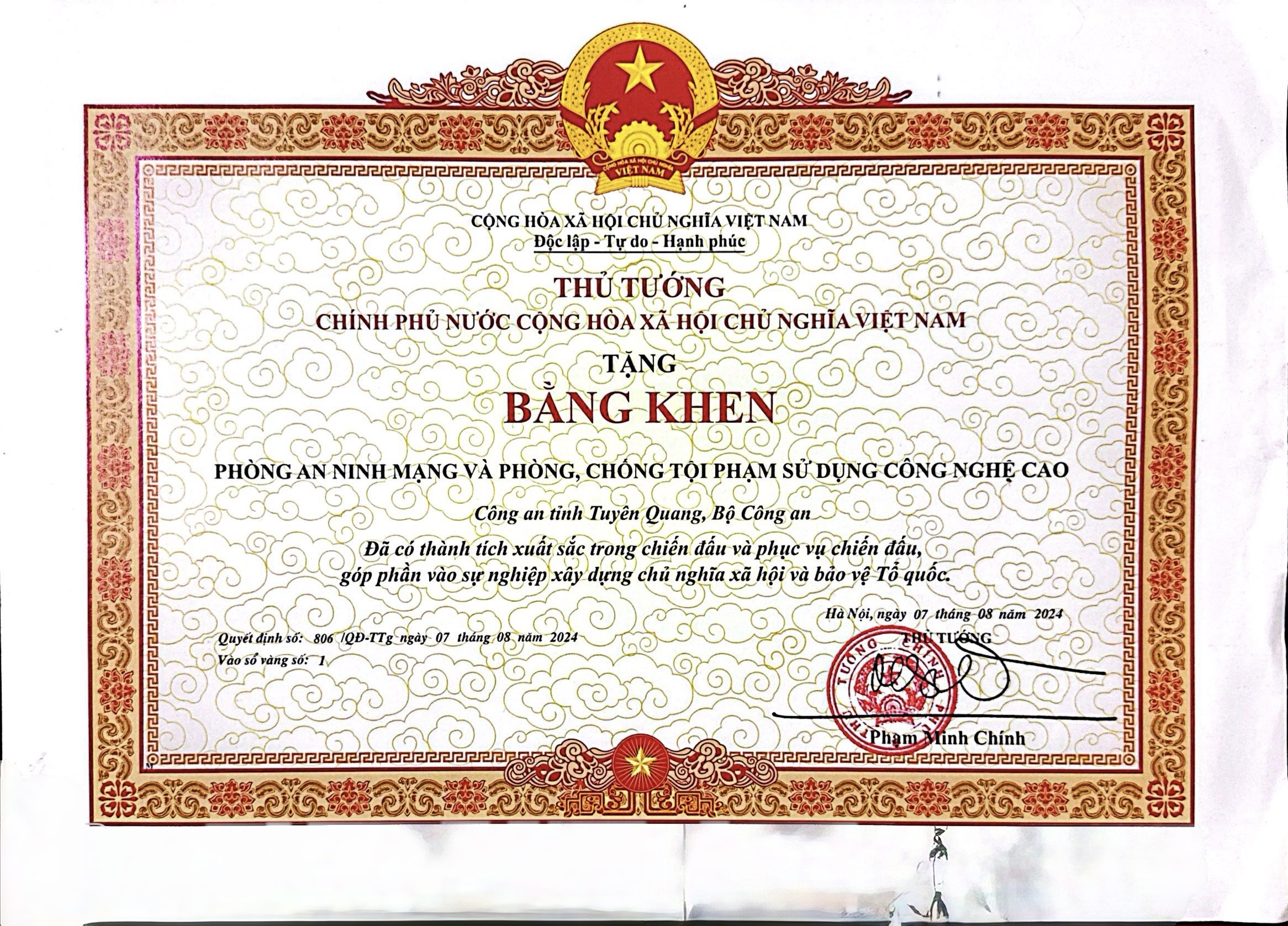 Bằng khen của Thủ tướng Chính phủ trao tặng