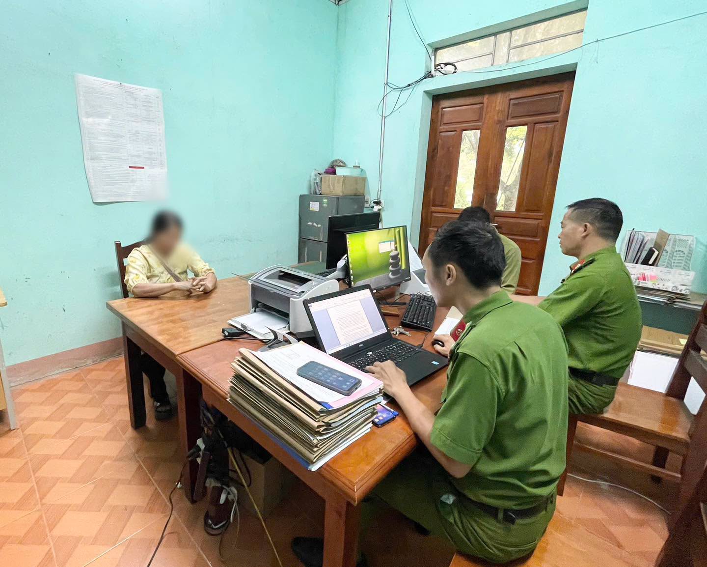 XỬ LÝ NGHIÊM TRƯỜNG HỢP ĐĂNG TẢI THÔNG TIN SAI SỰ THẬT LIÊN QUAN ĐẾN VỤ VIỆC TẠI ĐIỂM THI TỐT NGHIỆP THPT CHUYÊN TUYÊN QUANG  
